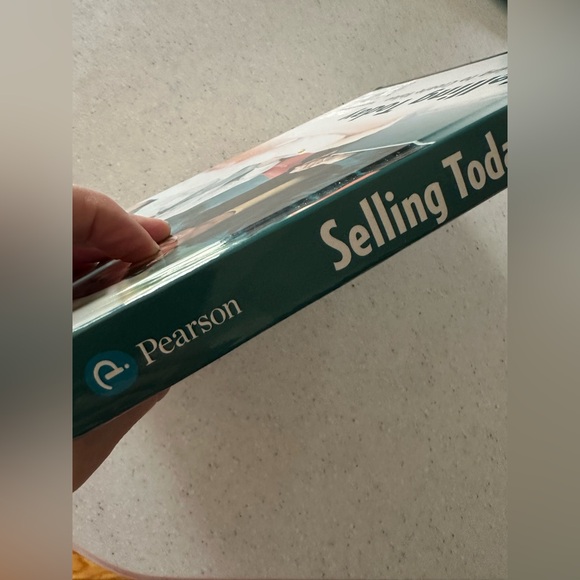 Gerald L. Manning Selling Today: Partnering to Create Value Text Book 14th Ed. - Picture 5 of 15